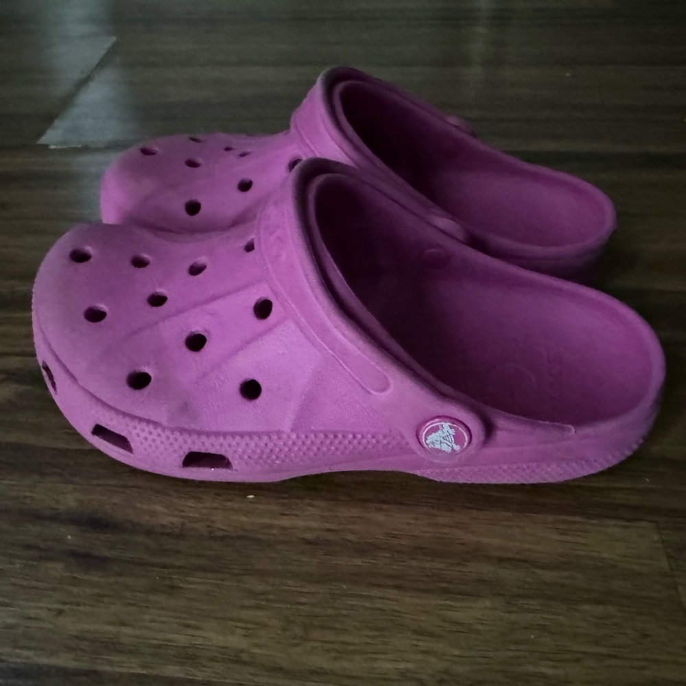 pink crocs